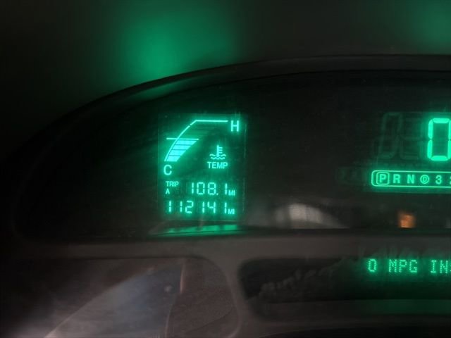 Used 2004 Cadillac De Ville w/ Equipment Group FWD image 17