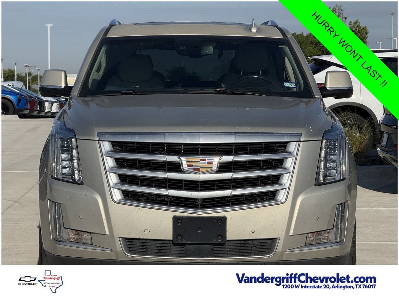Used 2015 Cadillac Escalade Premium RWD image 5