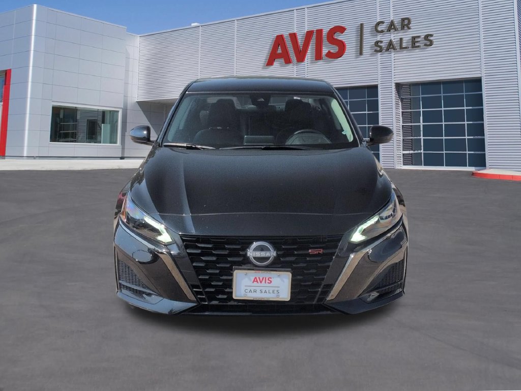 Used 2025 Nissan Altima 2.5 SR AWD/4WD image 2