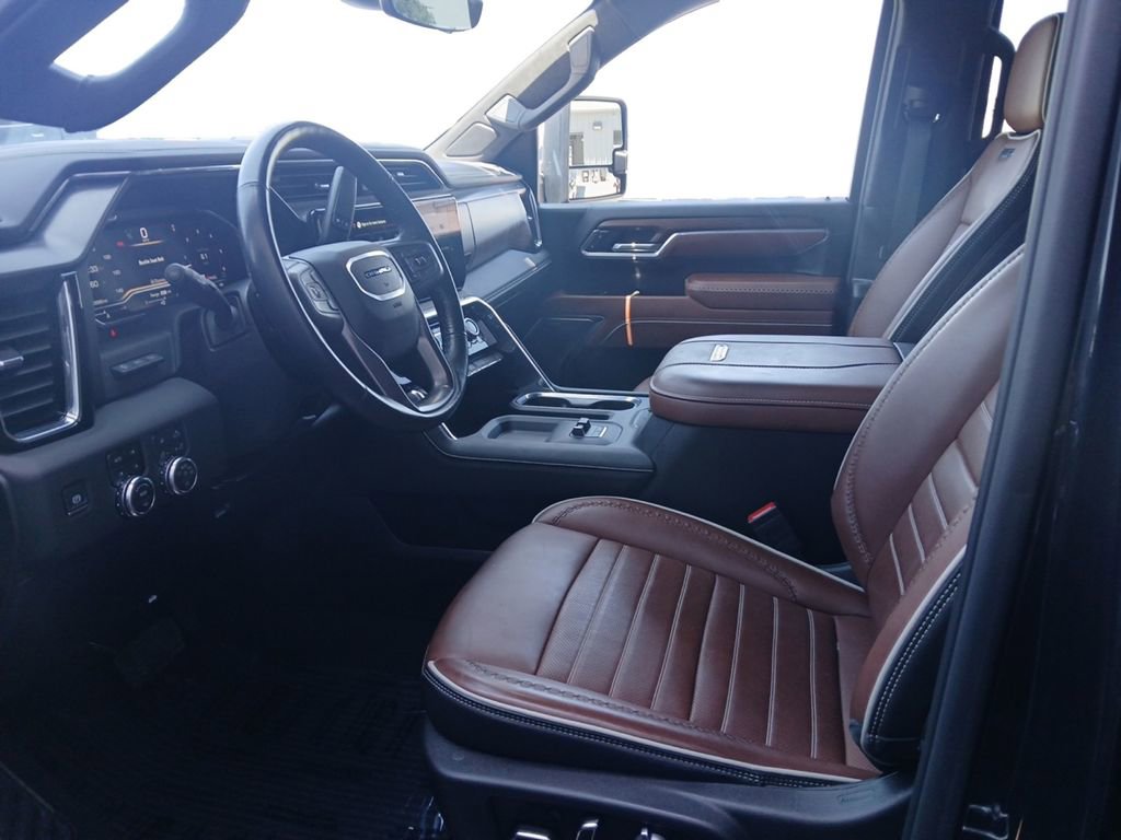 Used 2025 GMC Sierra 2500 Denali Ultimate AWD/4WD image 19