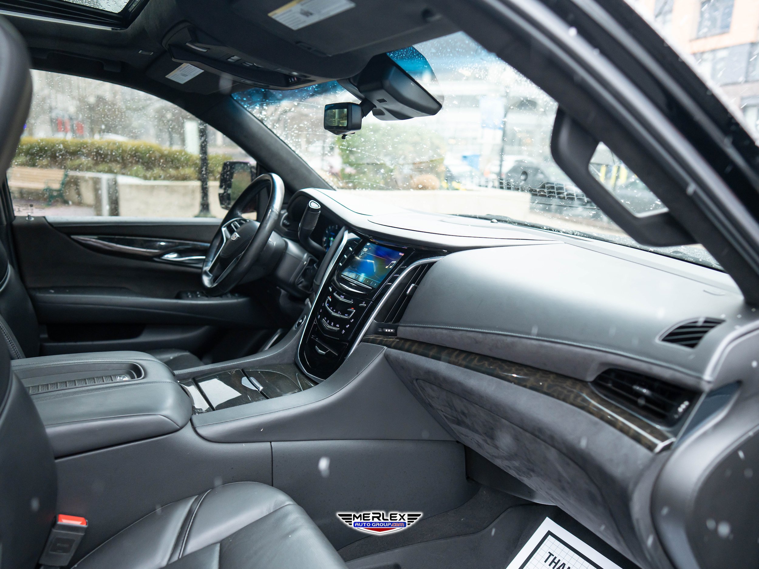 Used 2019 Cadillac Escalade ESV Platinum AWD/4WD image 15