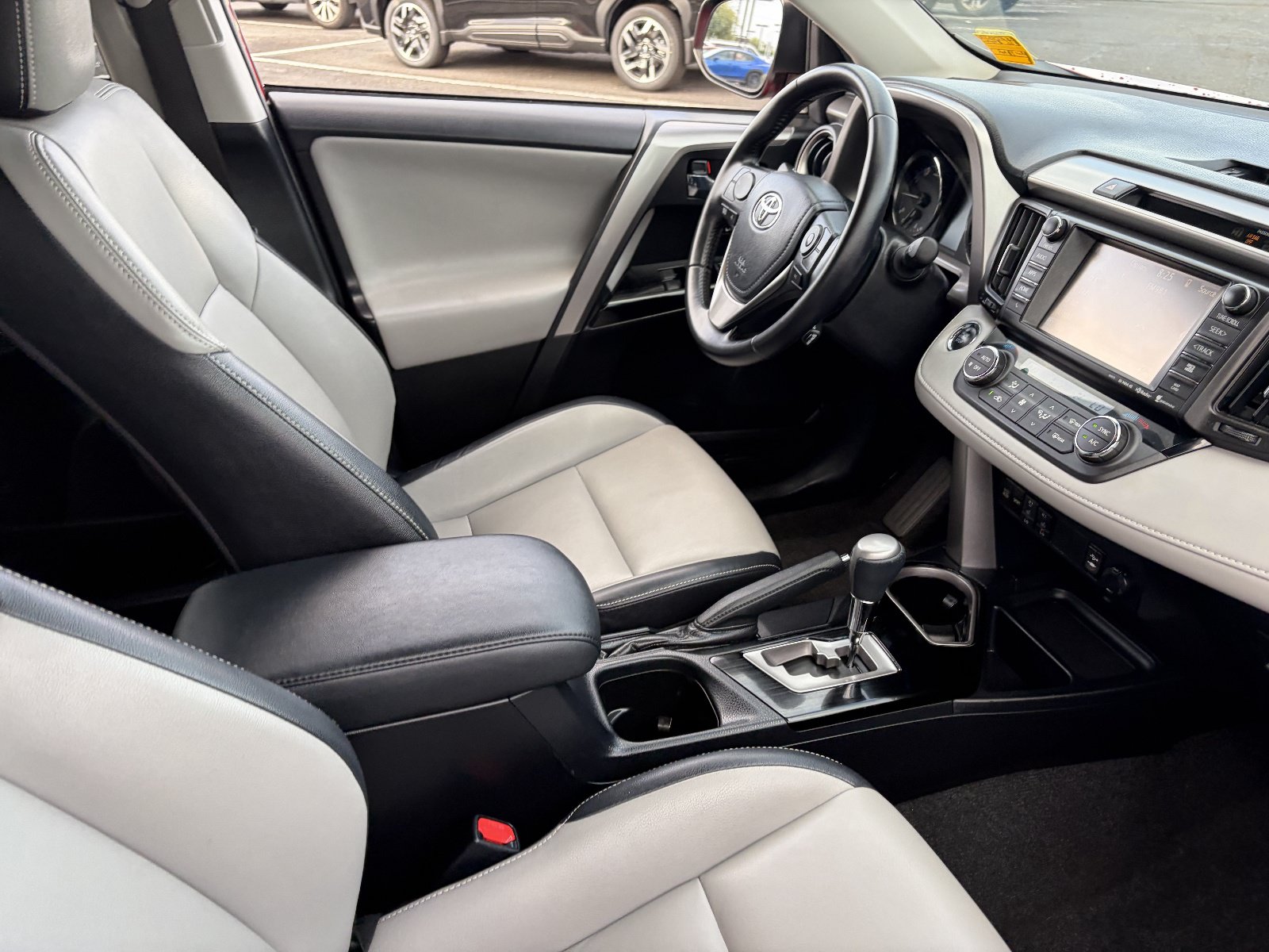 Used 2016 Toyota RAV4 Limited AWD/4WD image 12