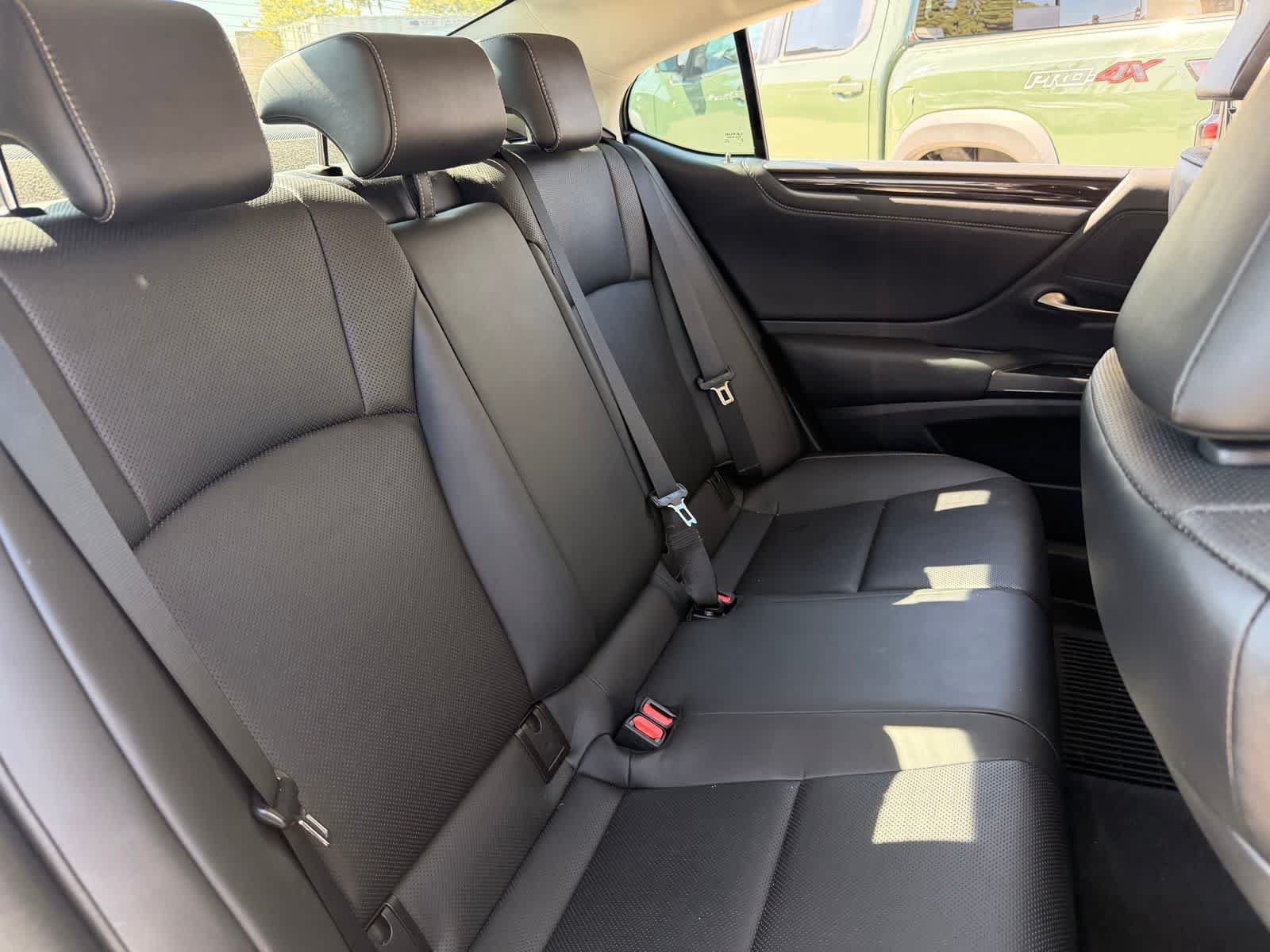 Used 2021 Lexus ES 350 w/ Premium Package FWD image 11