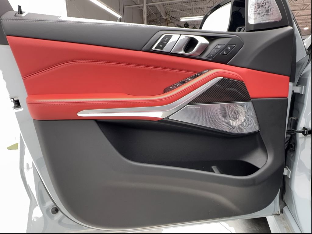 Used 2025 BMW X5 M Competition w/ Executive Package image 24