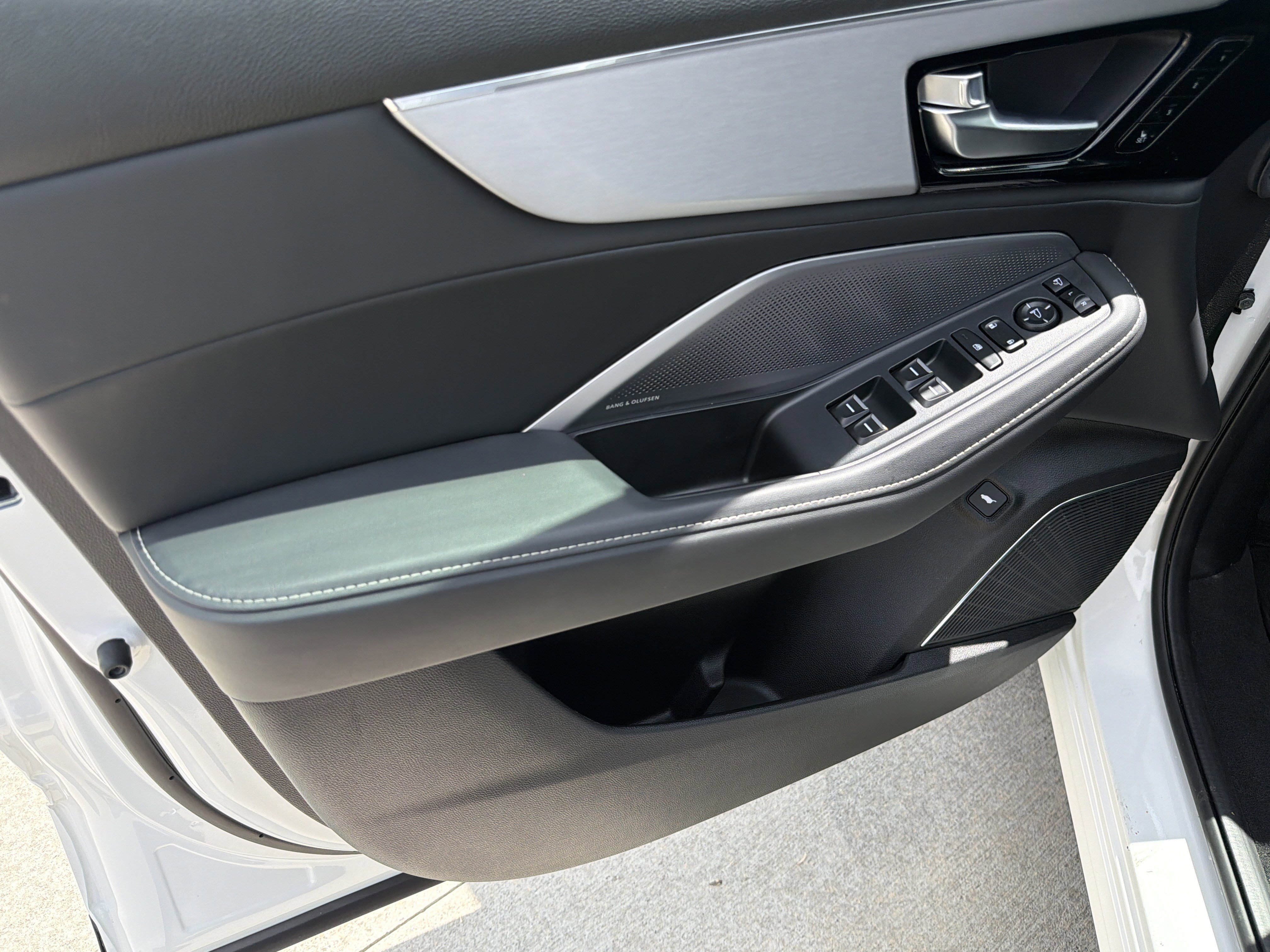 Certified 2026 Acura MDX FWD w/ Technology Package image 14