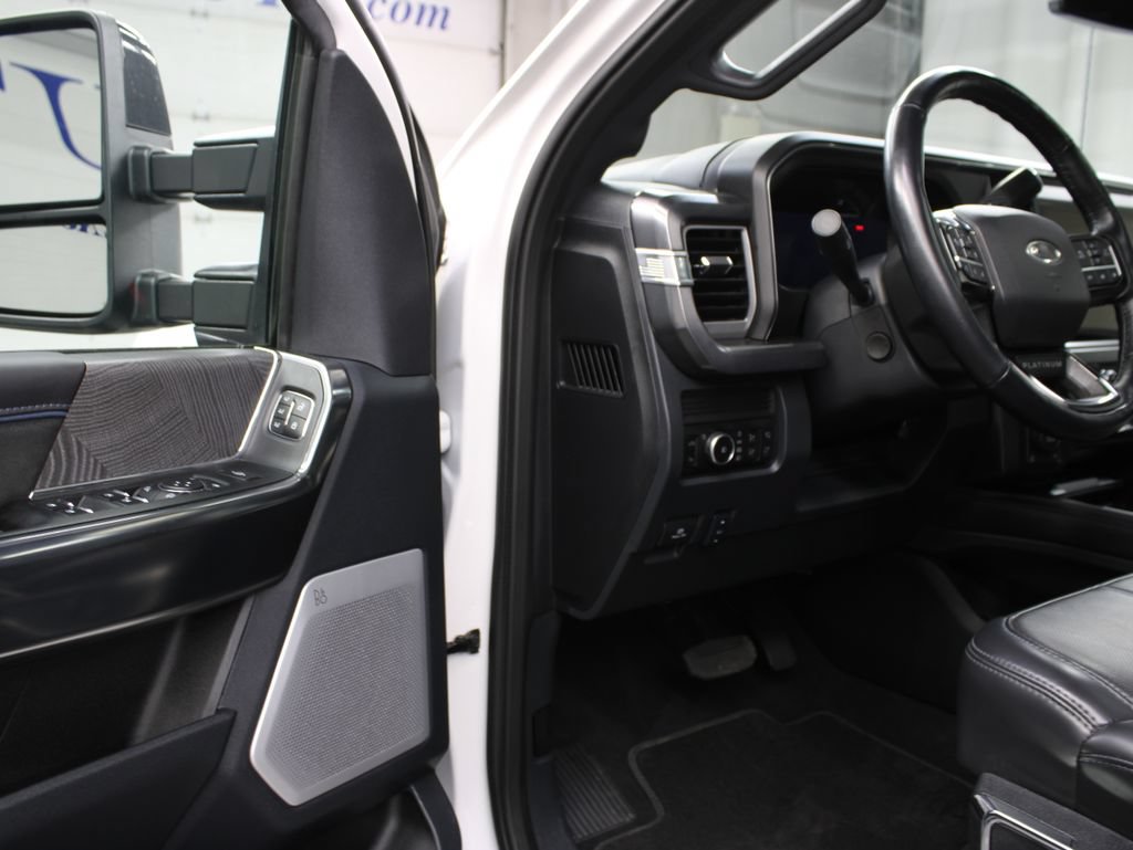Used 2025 Ford F250 Platinum AWD/4WD image 66