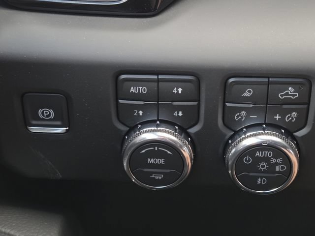 New 2026 GMC Sierra 2500 Denali w/ Technology Package AWD/4WD image 15