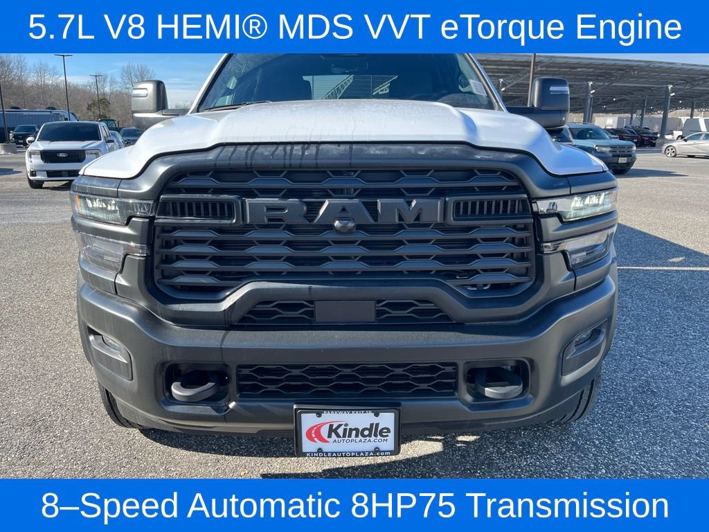New 2025 RAM 5500 Tradesman AWD/4WD image 4