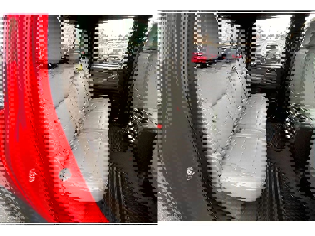 Used 2024 Chevrolet Silverado 3500 LTZ w/ LTZ Premium Package image 28