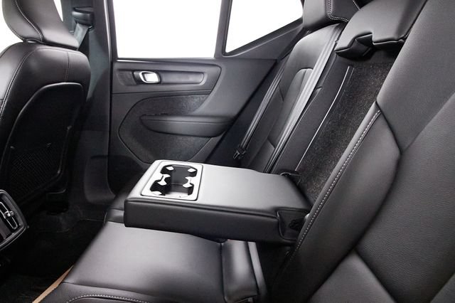 Certified 2026 Volvo XC40 B5 Plus w/ Protection Package Premier AWD/4WD image 19