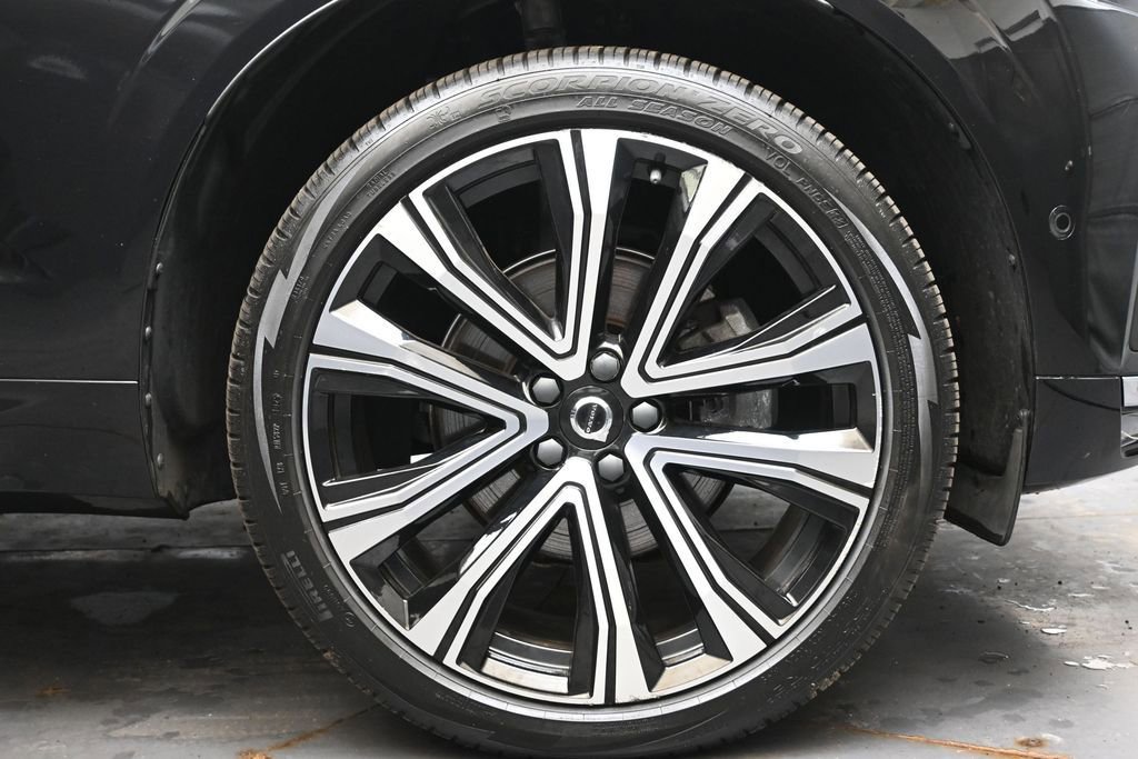Used 2023 Volvo XC60 B5 Ultimate w/ Climate Package AWD/4WD image 10