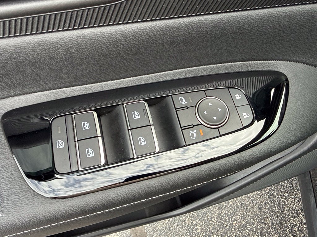 Certified 2025 Nissan Murano SV AWD/4WD image 7