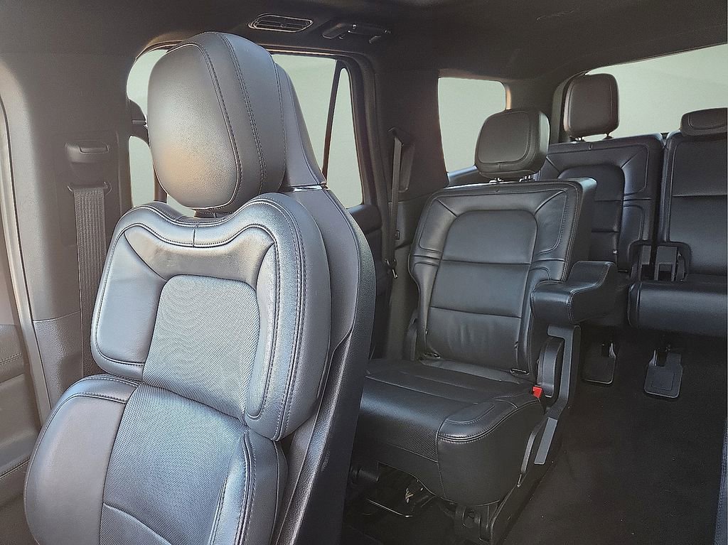 Used 2024 Lincoln Navigator Reserve image 30