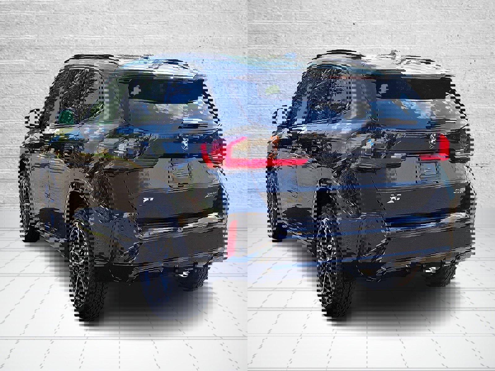 New 2026 BMW X1 xDrive28i w/ Technology Package image 3