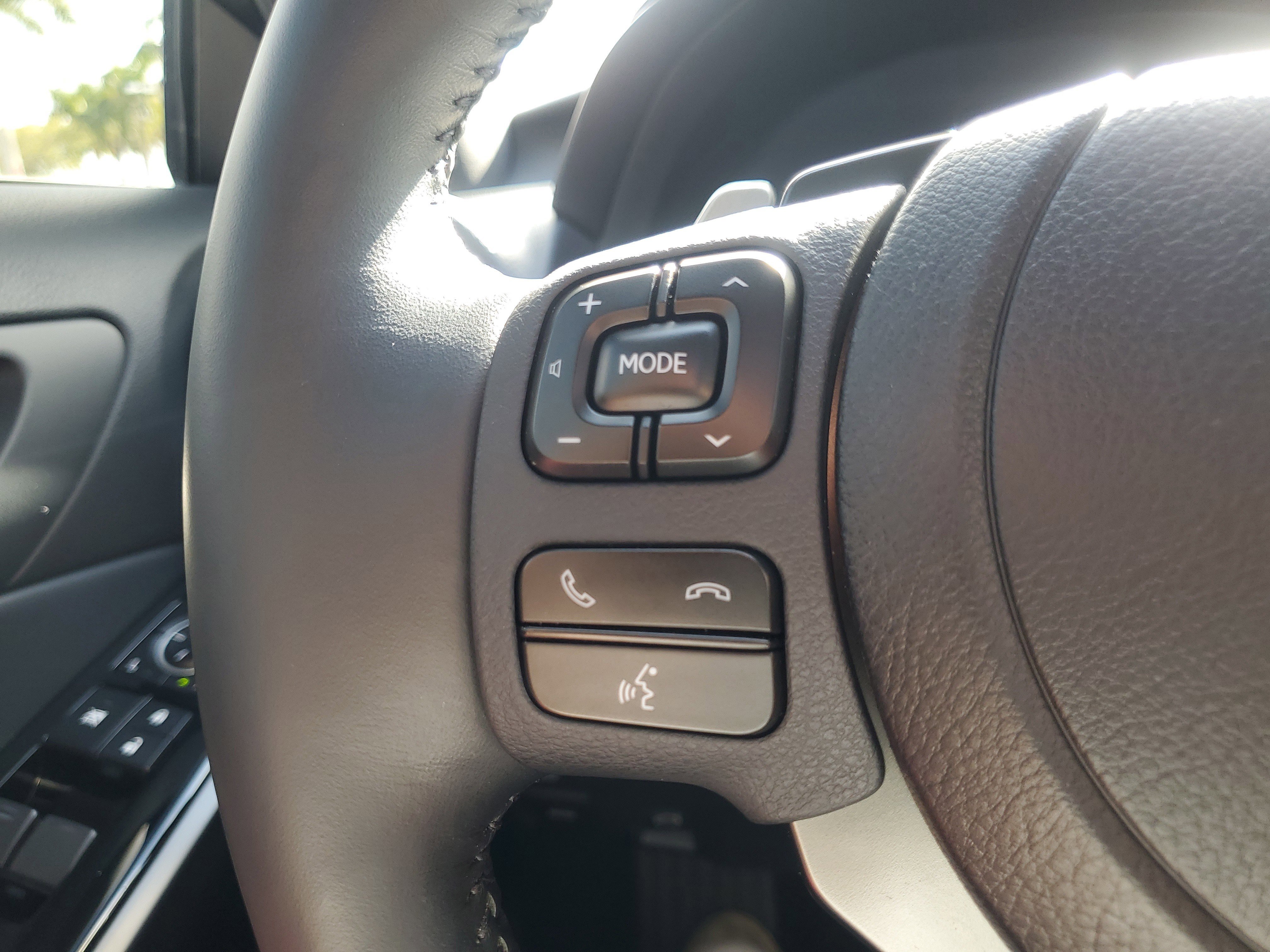 Used 2025 Lexus IS 300 w/ Comfort Package RWD image 25
