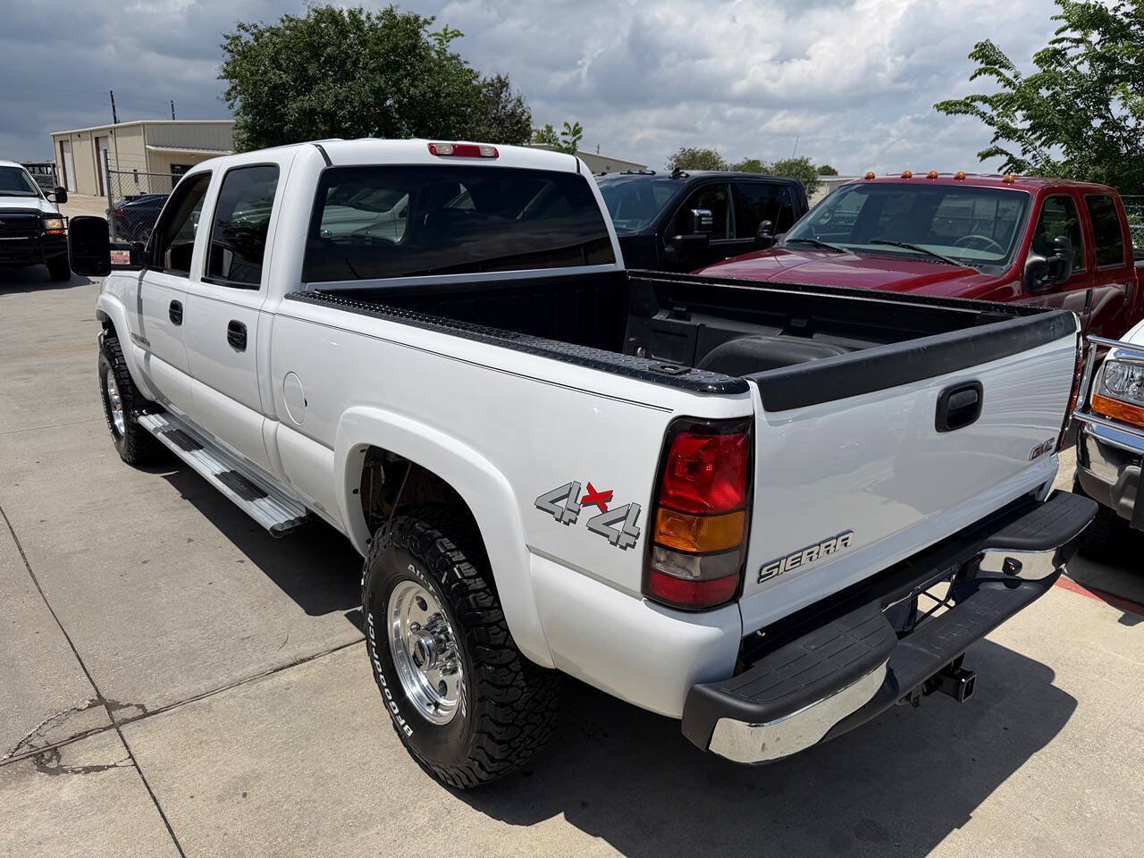 Used 2006 GMC Sierra 2500 SLE w/ Heavy-Duty Power Package AWD/4WD image 55