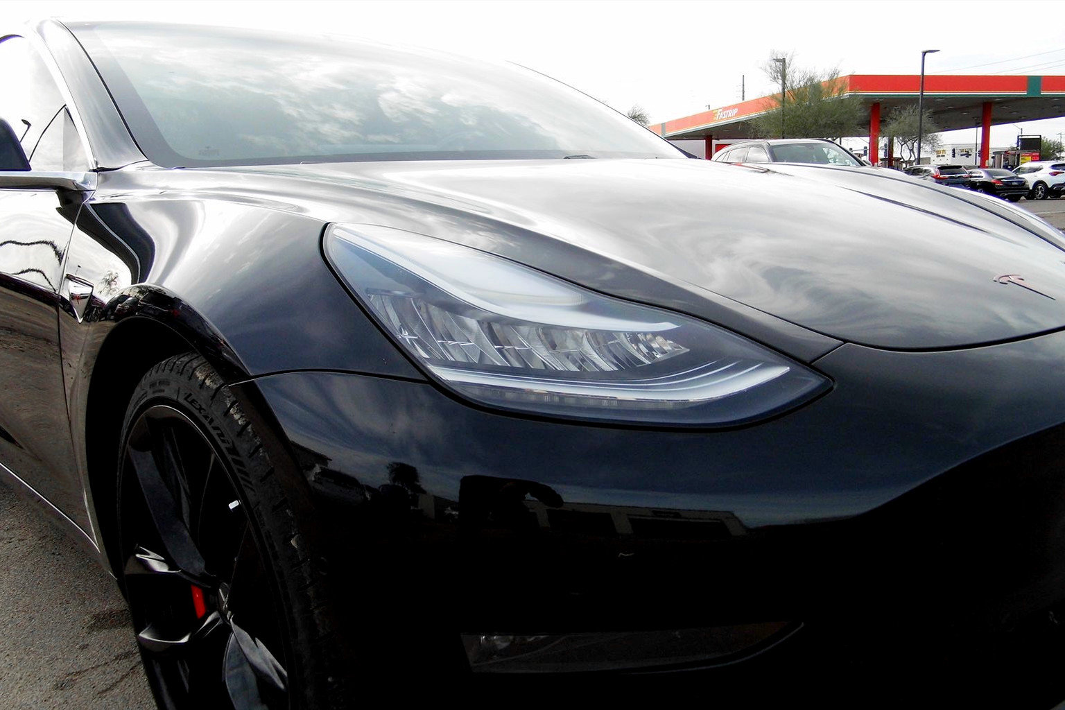 Used 2018 Tesla Model 3 Long Range image 9