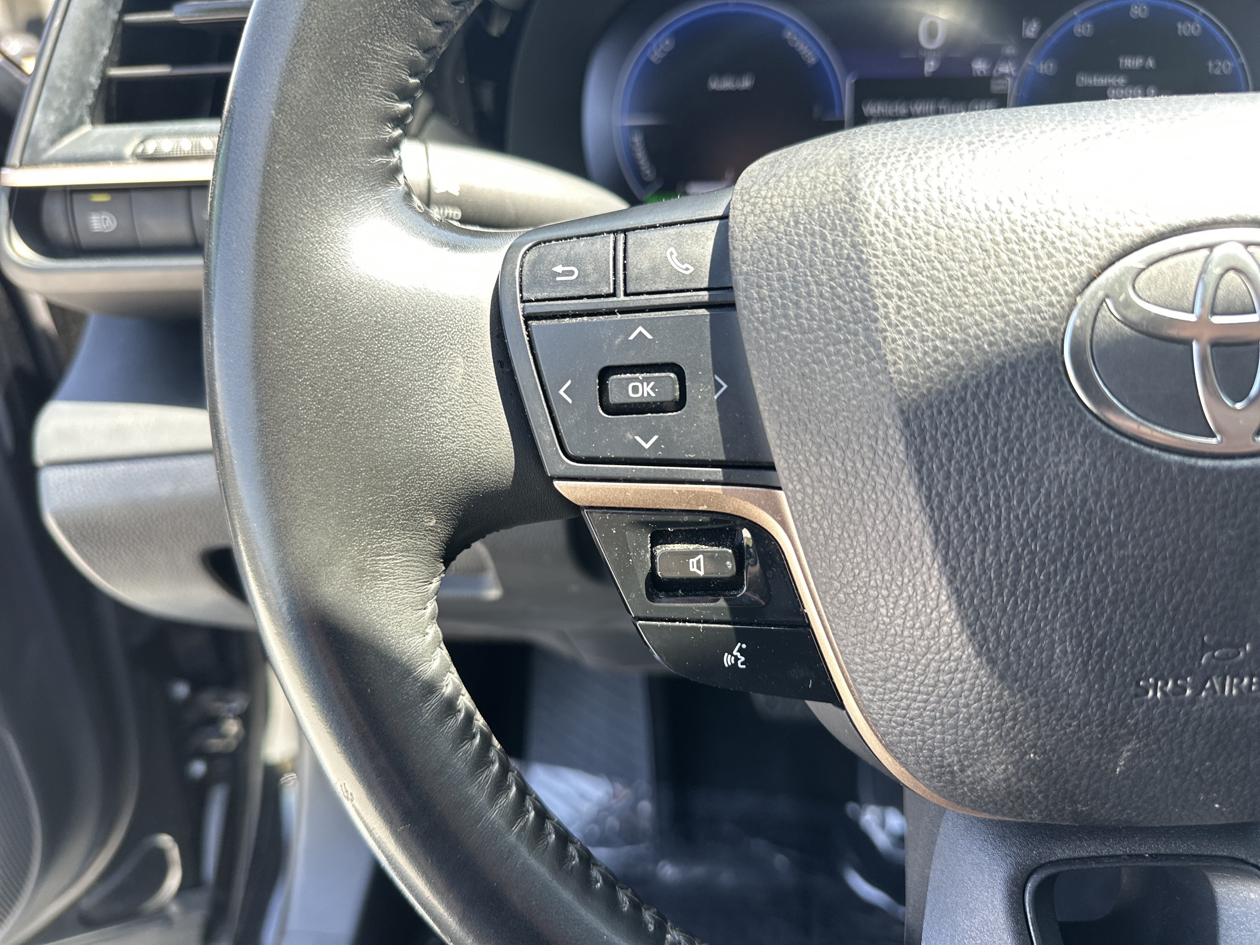 Certified 2023 Toyota Crown AWD/4WD image 19