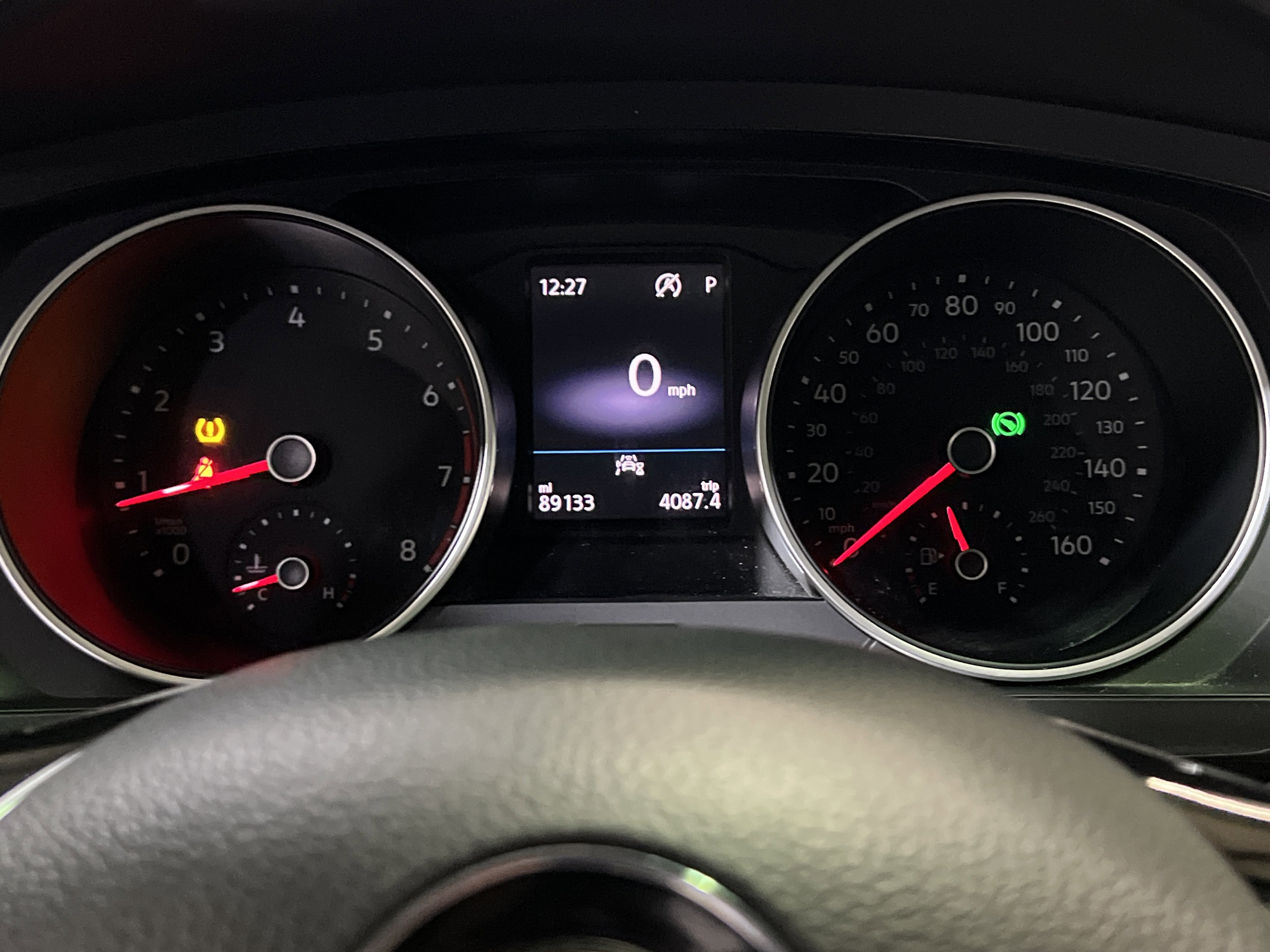 Used 2020 Volkswagen Tiguan SE image 24