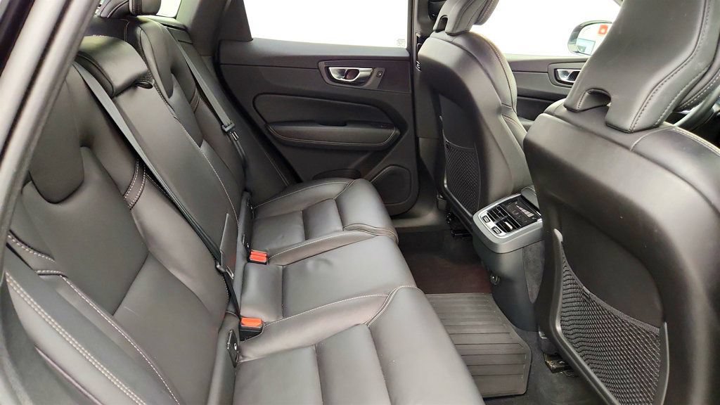 Used 2025 Volvo XC60 B5 Ultra w/ Protection Package Premier AWD/4WD image 38