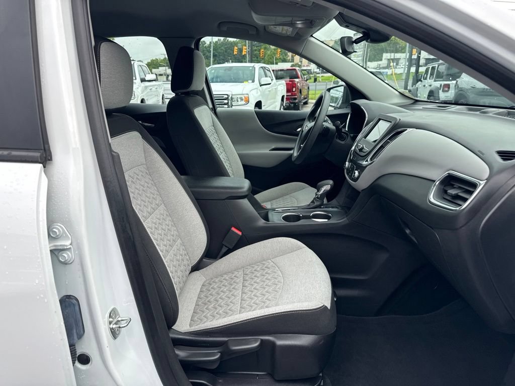 Used 2022 Chevrolet Equinox LS AWD/4WD image 15