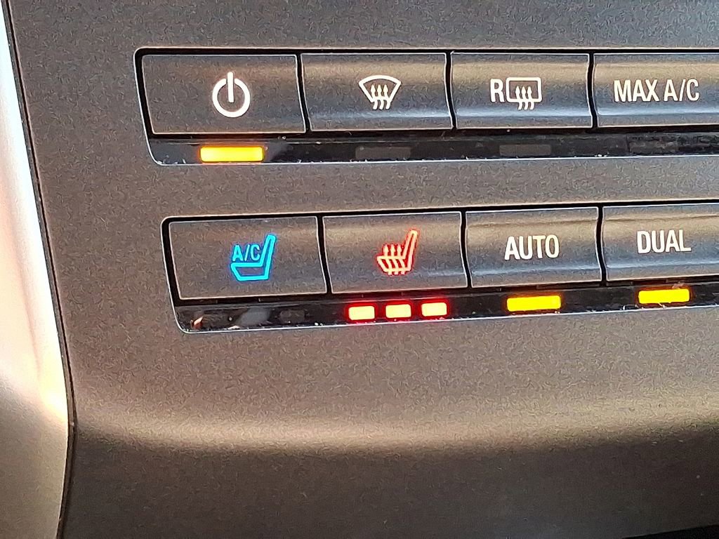 Used 2019 Lincoln MKC Reserve w/ MKC Climate Package image 24