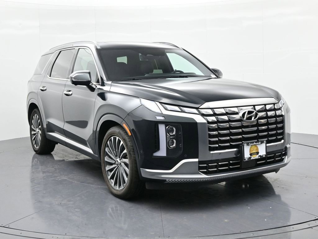 Used 2024 Hyundai Palisade Calligraphy image 4