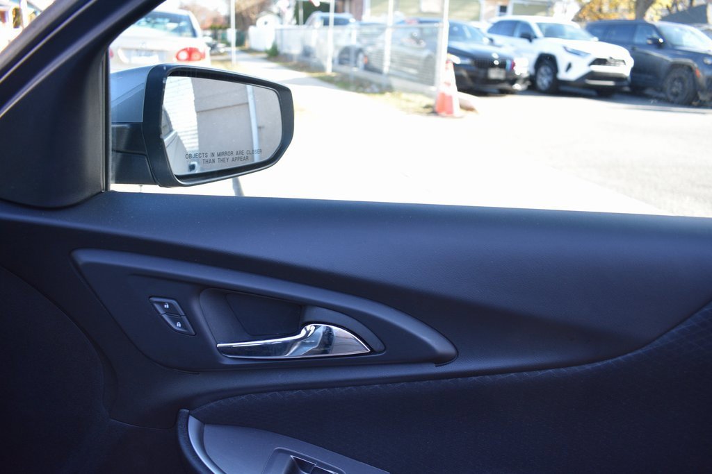 Used 2024 Chevrolet Malibu LT image 23