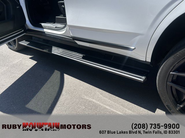 Used 2022 GMC Yukon Denali AWD/4WD image 17