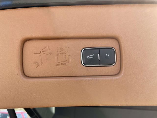 Used 2021 Lincoln Aviator Black Label AWD/4WD image 12