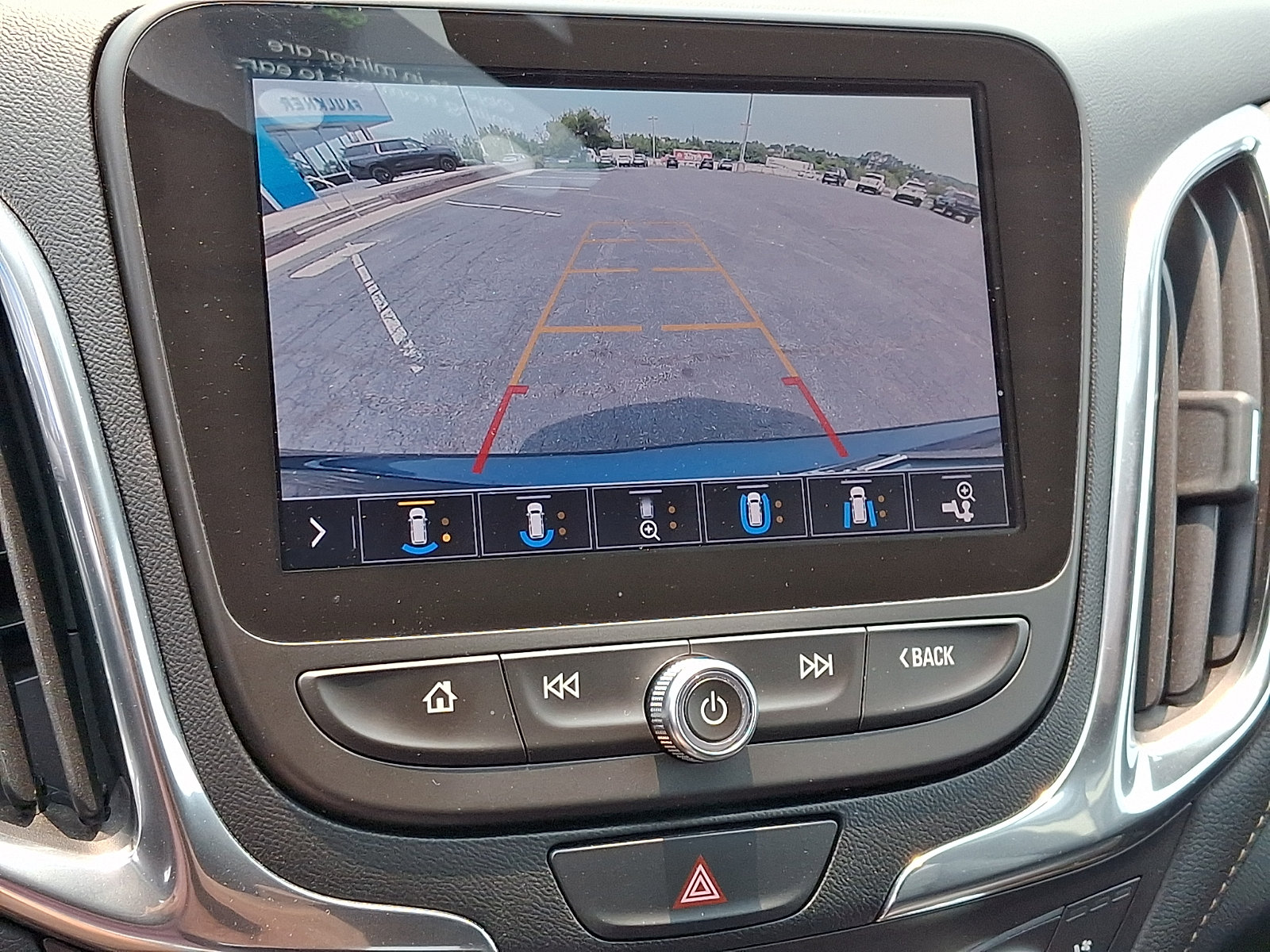 Certified 2019 Chevrolet Equinox Premier AWD/4WD image 21