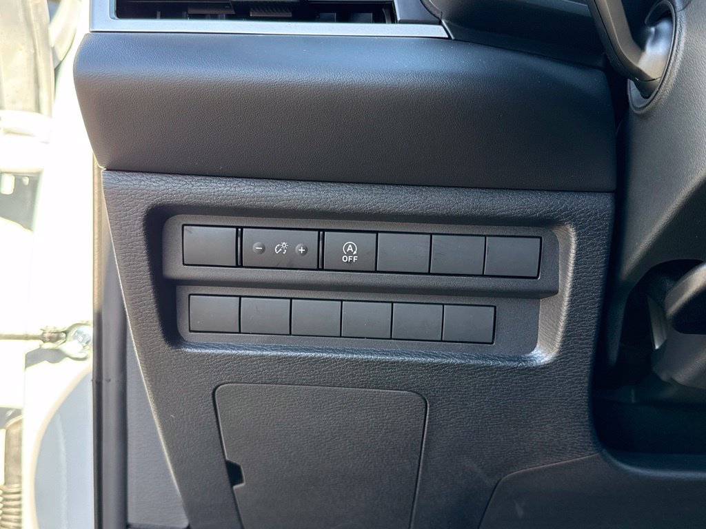New 2026 Mitsubishi Outlander LE FWD image 30