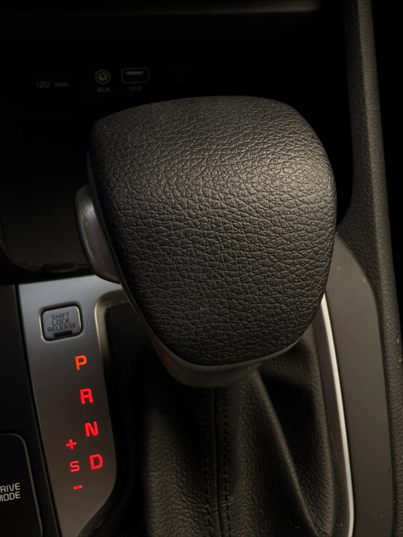 Used 2020 Kia Forte LXS FWD image 32