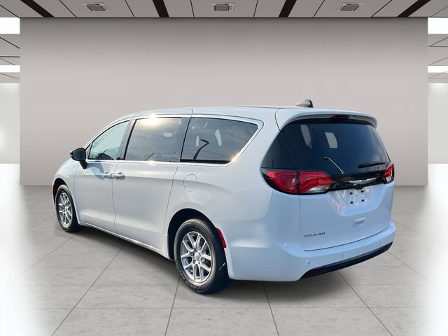 New 2026 Chrysler Voyager LX FWD image 6