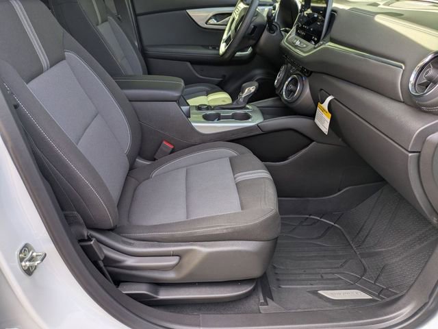 New 2025 Chevrolet Blazer LT FWD image 34