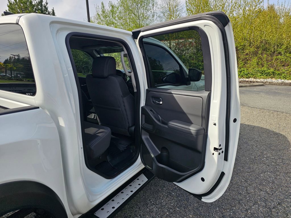 Certified 2024 Nissan Frontier SV w/ Hardbody Edition AWD/4WD image 25