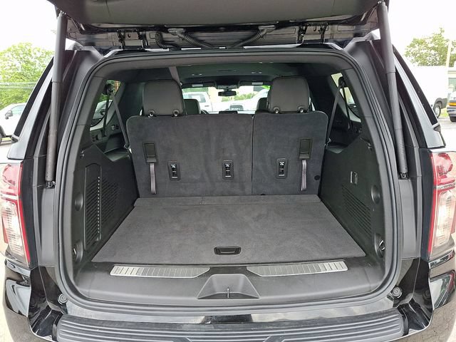 Used 2021 Chevrolet Suburban RST AWD/4WD image 30