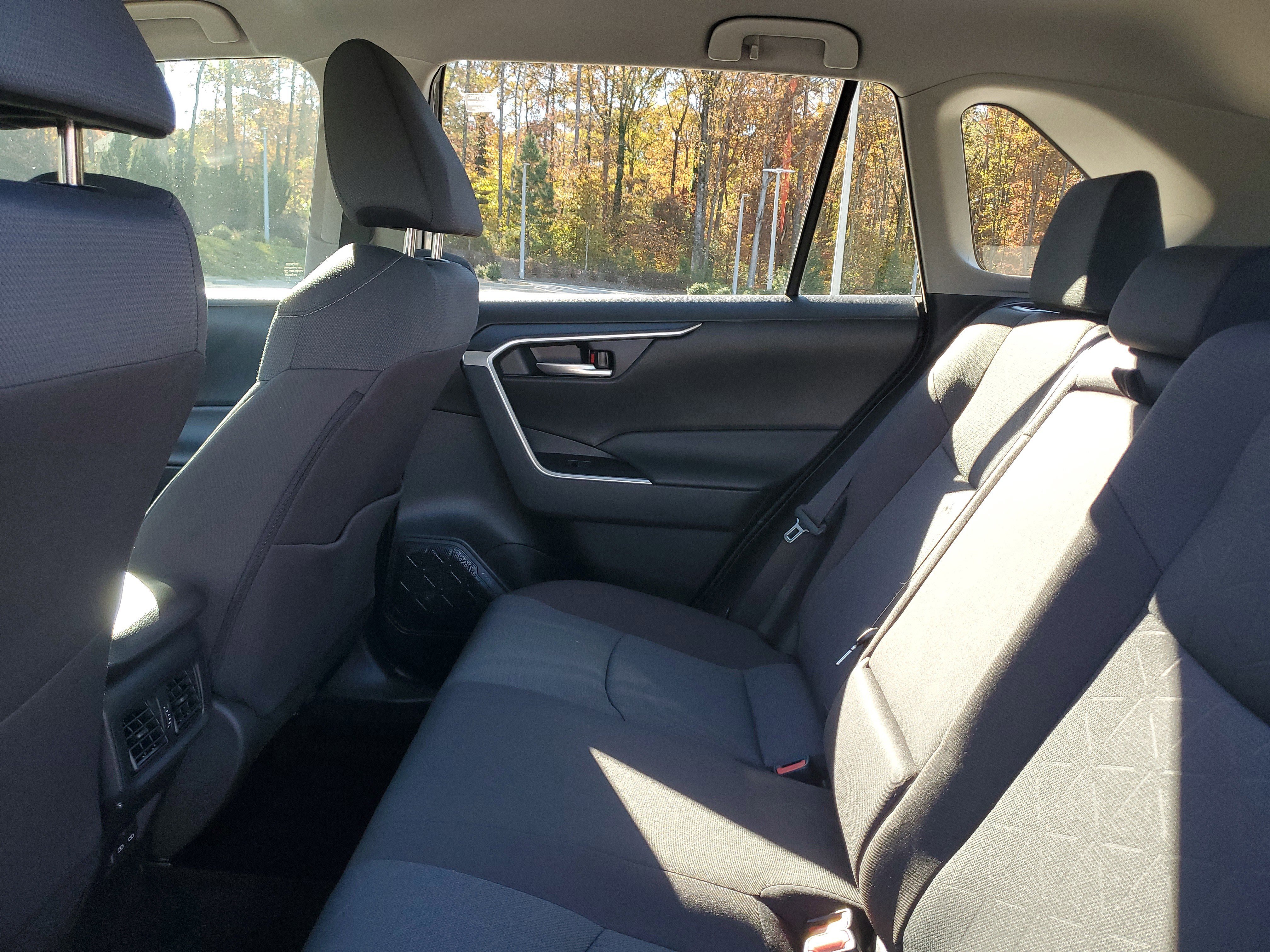 Used 2025 Toyota RAV4 XLE image 11