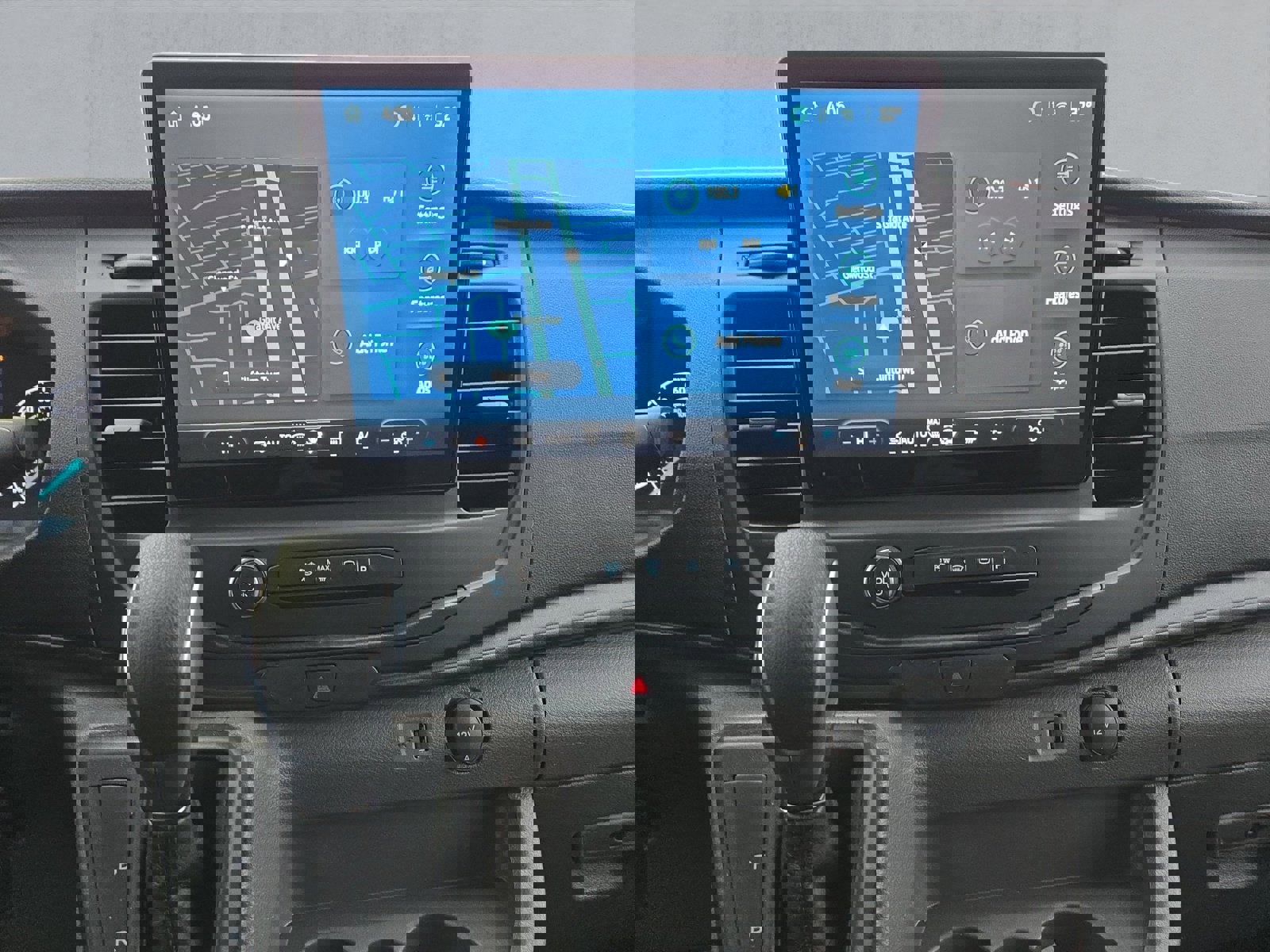 Certified 2025 Ford Transit 350 XL image 17