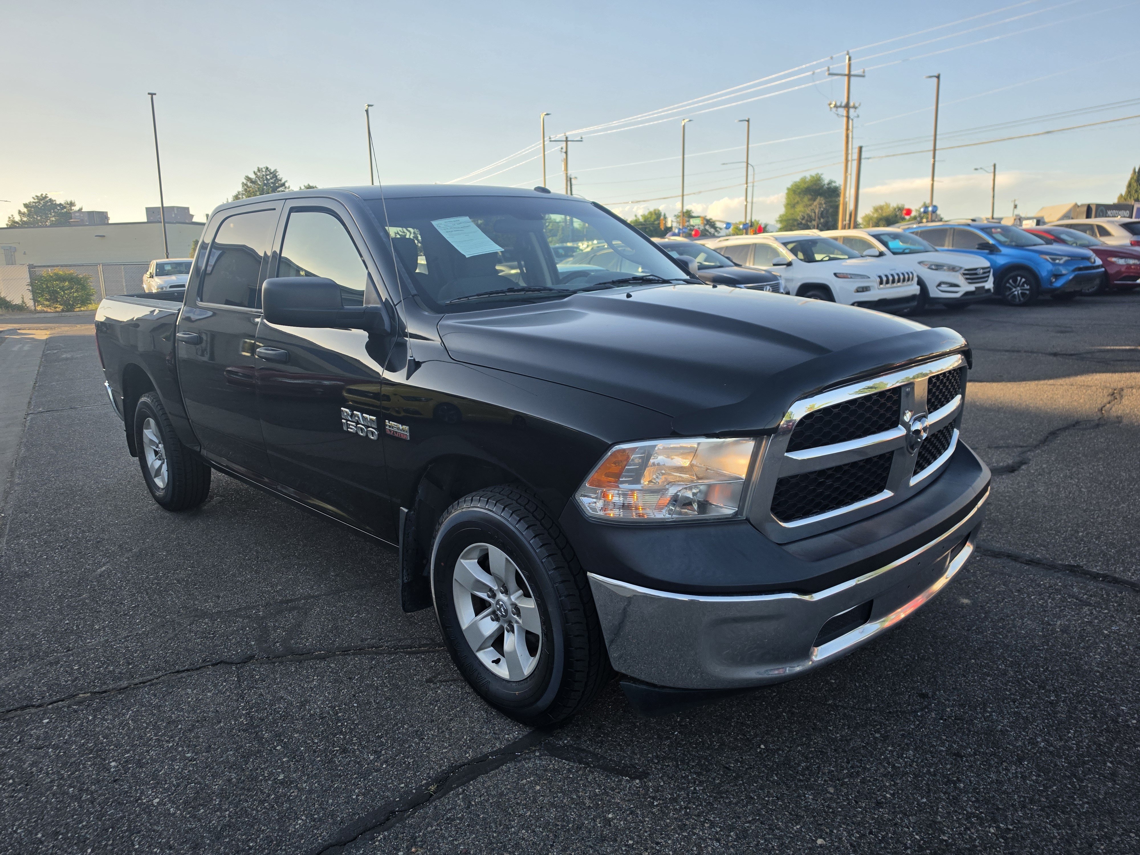 Used 2017 RAM 1500 ST w/ SXT Appearance Group AWD/4WD image 9