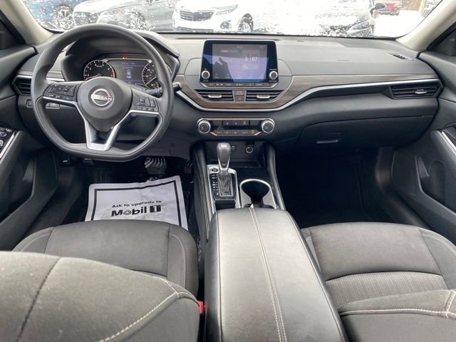 Used 2023 Nissan Altima 2.5 SV image 6