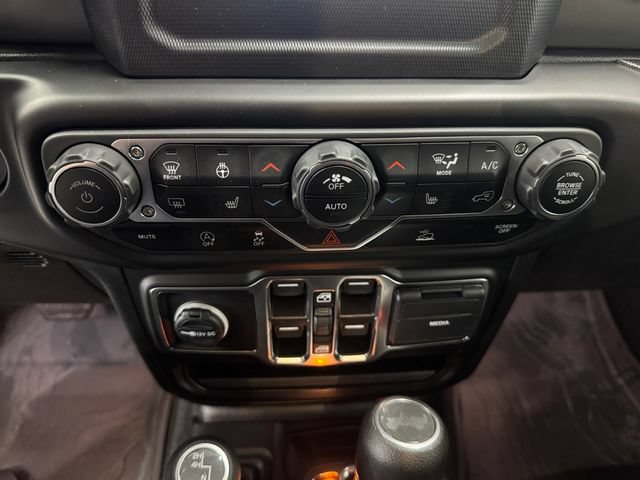 Used 2023 Jeep Wrangler Unlimited Sport AWD/4WD image 3