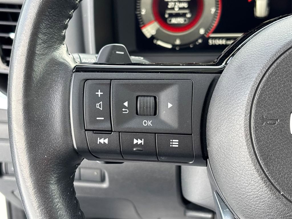 Used 2021 Nissan Rogue Platinum image 31