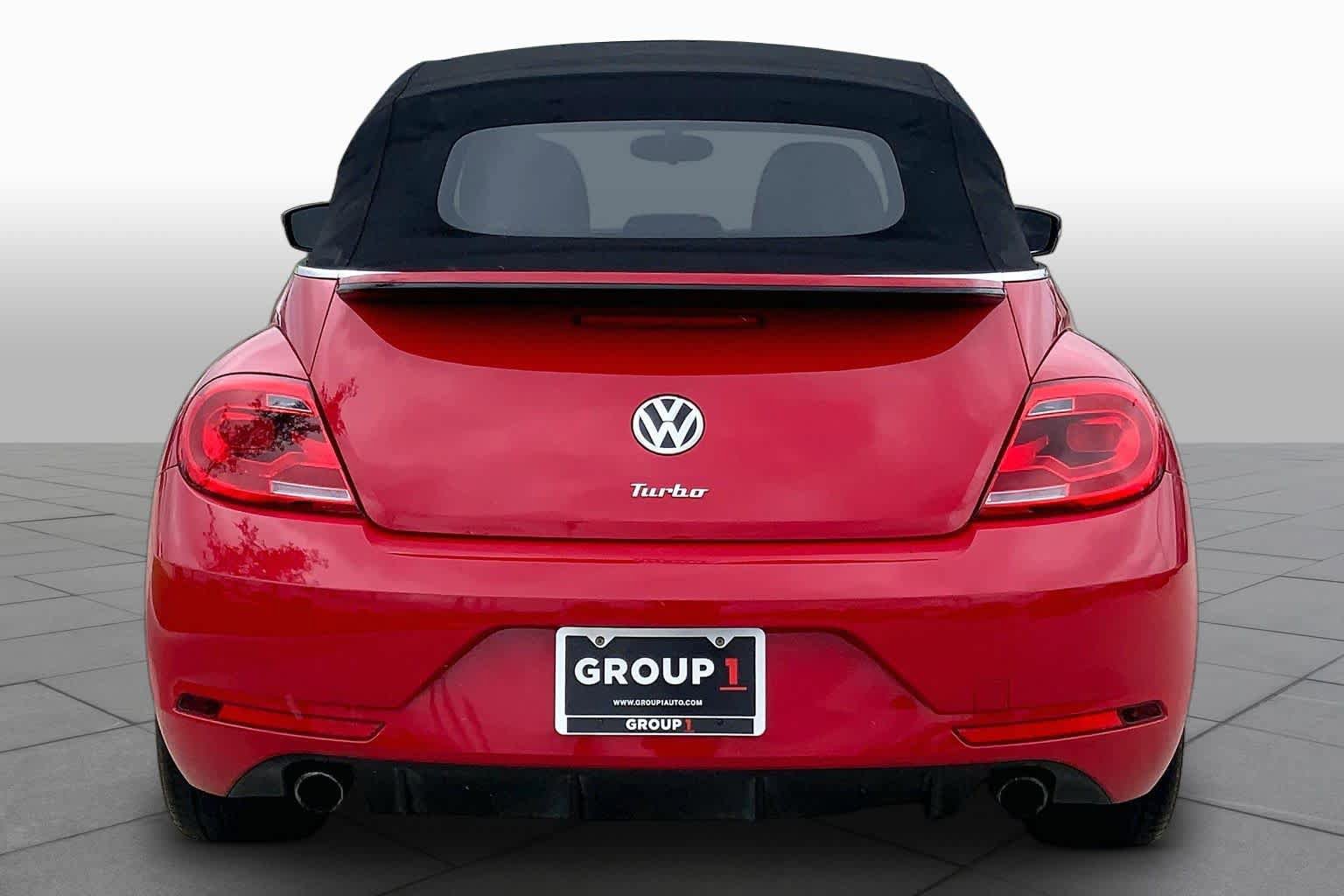 Used 2013 Volkswagen Beetle 2.0T FWD image 4