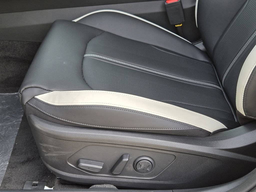 New 2026 Kia K5 GT-Line w/ GT-Line Premium Package image 17