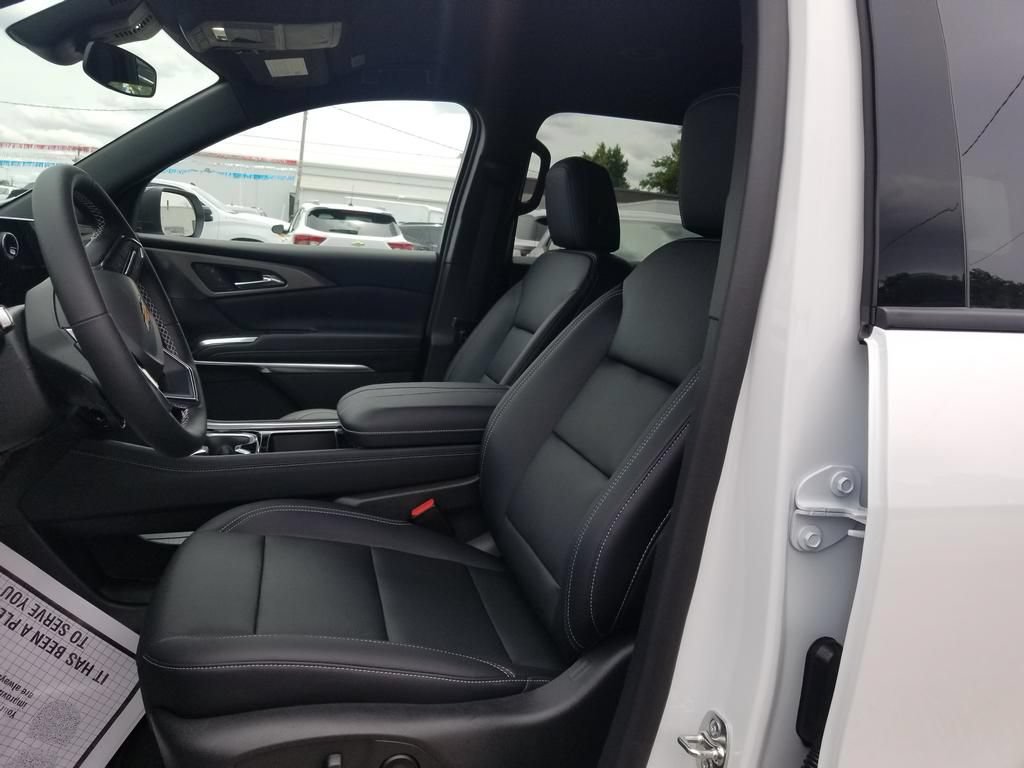 New 2026 Chevrolet Traverse LT FWD image 16