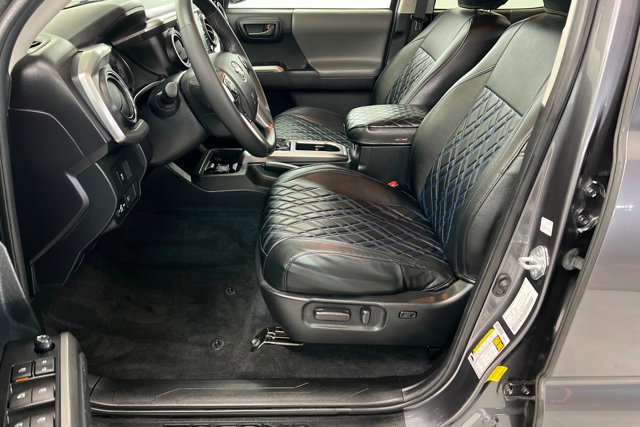Used 2022 Toyota Tacoma SR5 image 17