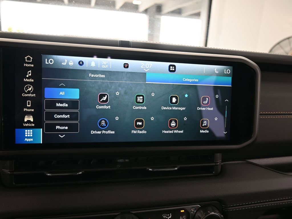 Used 2024 Jeep Gladiator Sport w/ Premium Package image 20