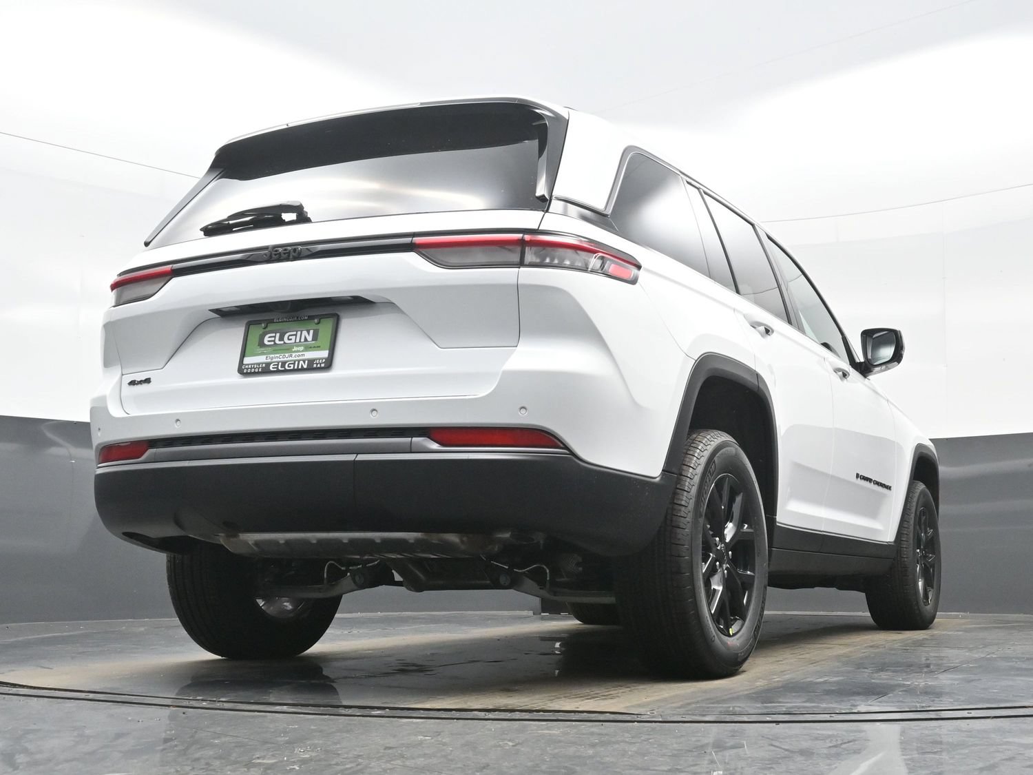 New 2026 Jeep Grand Cherokee Altitude AWD/4WD image 18