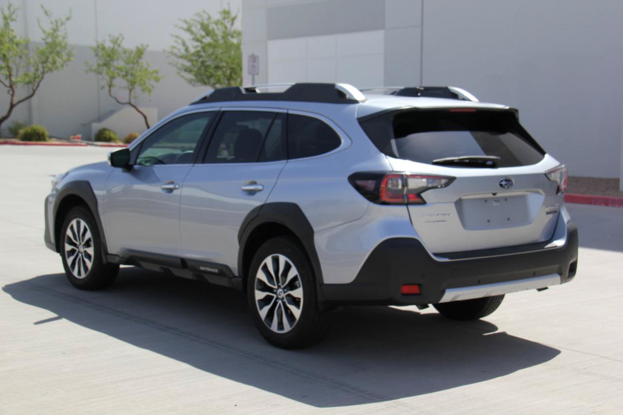 Used 2025 Subaru Outback Touring XT AWD/4WD image 7